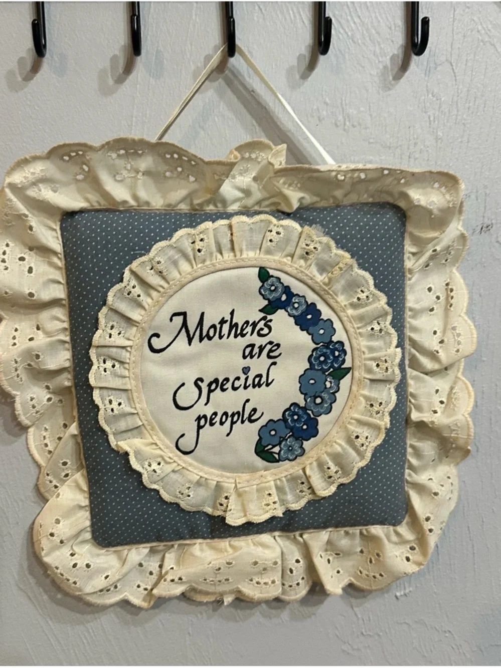 N/A charming vintage
